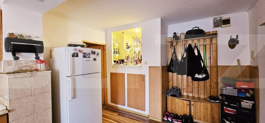 Apartament de vanzare, cu 3 camere, decomandat, 68mp, parter înalt - 3