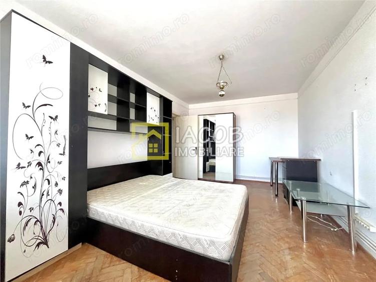 Garsonieră decomandată în Gară