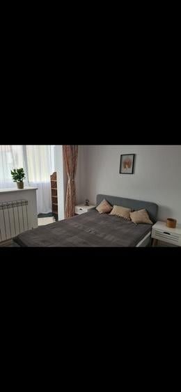 Apartament cu 2 camere semidecomandat în Girocului