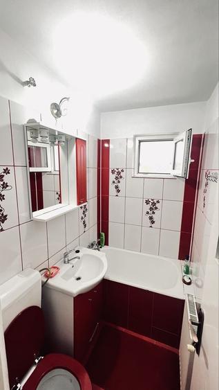 Apartament cu 2 camere nedecomandat în Central