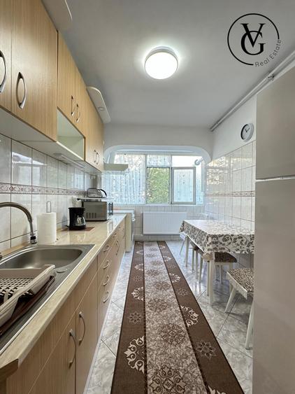 Apartament cu 3 camere decomandat, mobilat în Tomis Nord