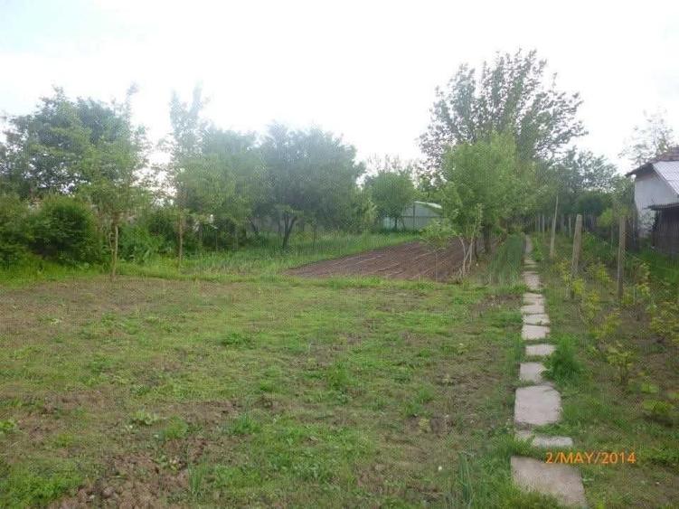 Casă cu 4 camere în Ciuperceni