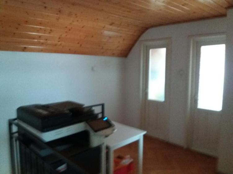 Casă cu 4 camere în Dosu Bricii