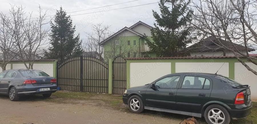 Casă cu 6 camere cu Teren 750 Mp în Central