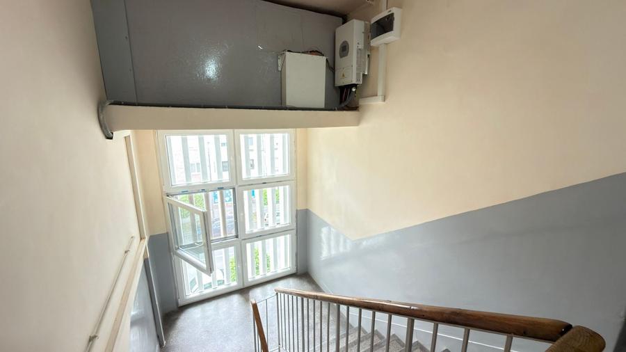 Apartament cu 2 camere semidecomandat, mobilat în Central