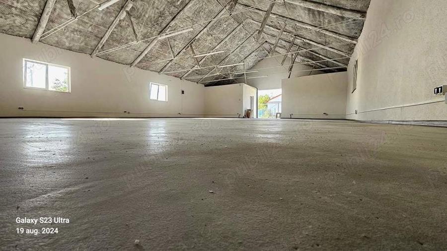 Spațiu comercial, de 270 mp, în Central