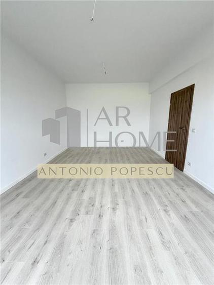 Apartament cu 3 camere decomandat în Albert