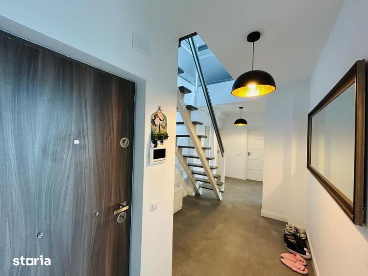 Apartament cu 4 camere în Sud