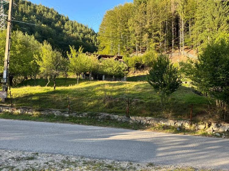 Teren de 100 mp, în Central
