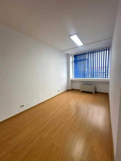 Spațiu comercial, de 15 mp, în Militari