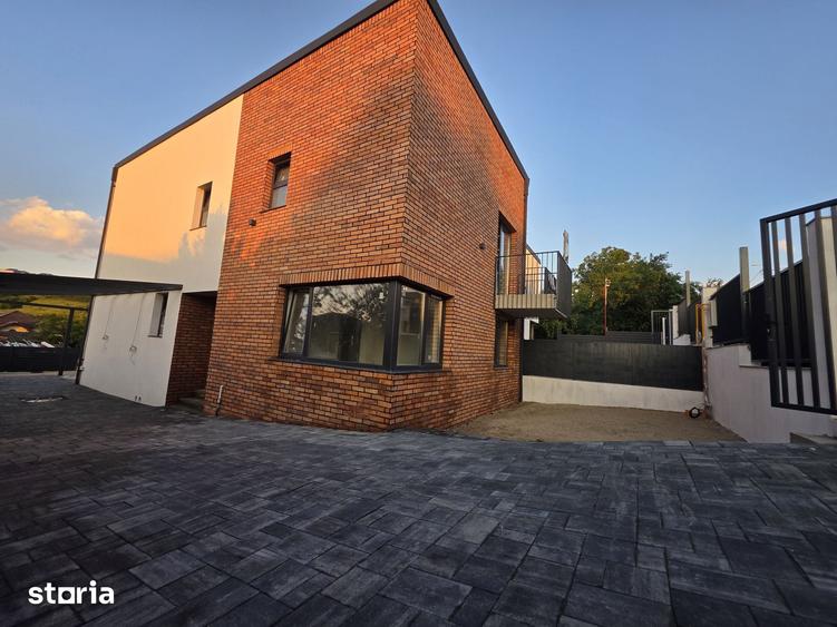 Casă cu 5 camere cu Teren 300 Mp în Apahida