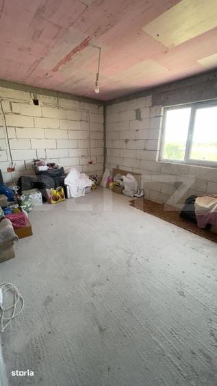 Casă cu 4 camere cu Teren 2000 Mp în Budești