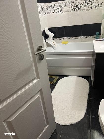 Apartament cu 3 camere decomandat în Obcini