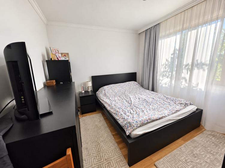 Apartament cu 3 camere decomandat în Dristor
