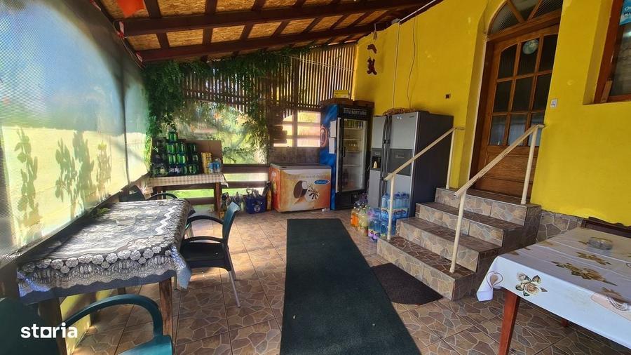 Casă cu 4 camere în Slămnești