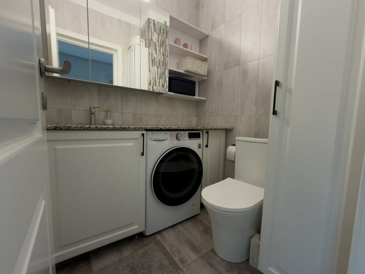 Apartament cu 2 camere decomandat, mobilat în Titan