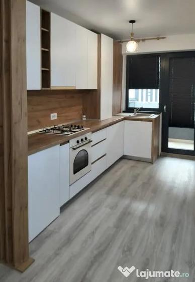 Apartament cu 2 camere semidecomandat în Micro 17