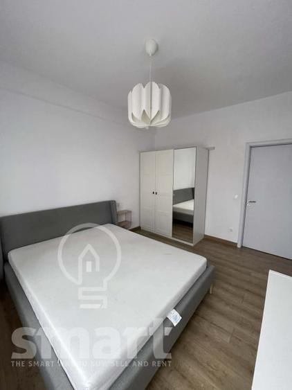 Apartament cu 3 camere semidecomandat, mobilat în Gruia