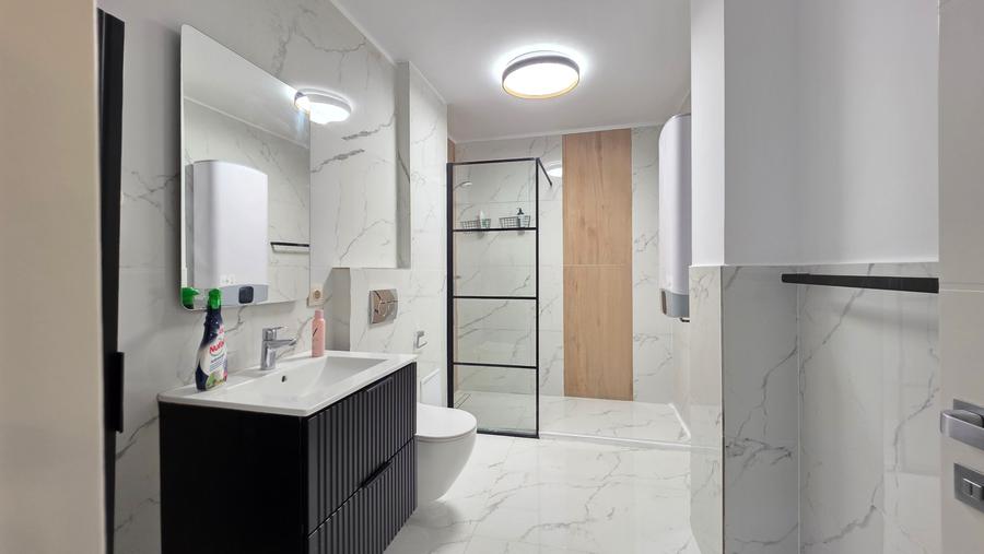 Apartament cu 3 camere decomandat în Unirii