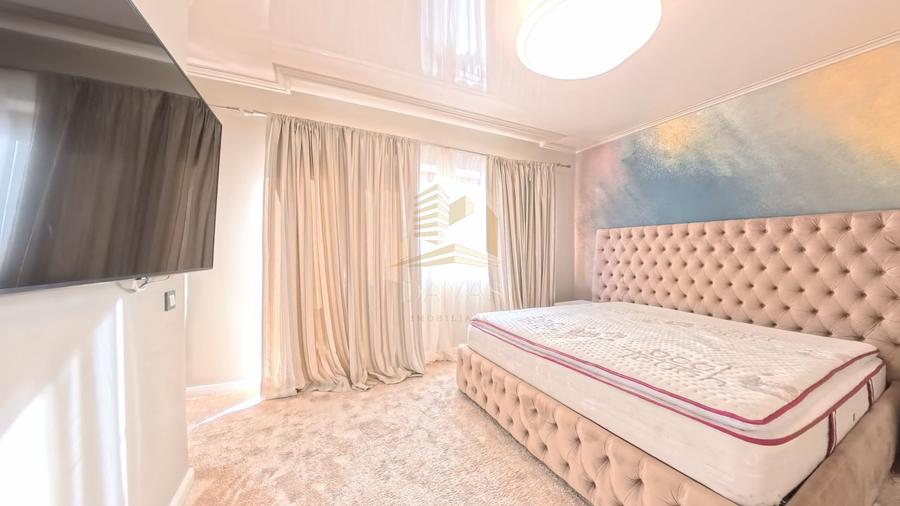 Duplex cu 4 camere cu Canalizare în Bună Ziua