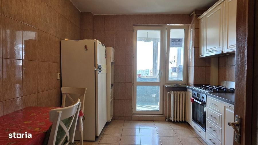 De vanzare 3 camere decomandat, Centrul Civic-Onix, bloc verde - 16