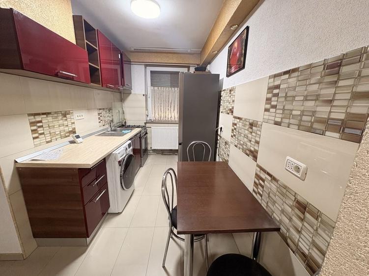 Apartament cu 2 camere decomandat în Malul Mureșului