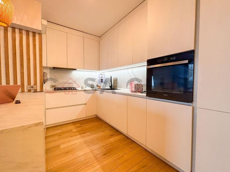 Apartament cu 2 camere semidecomandat, mobilat în Zorilor