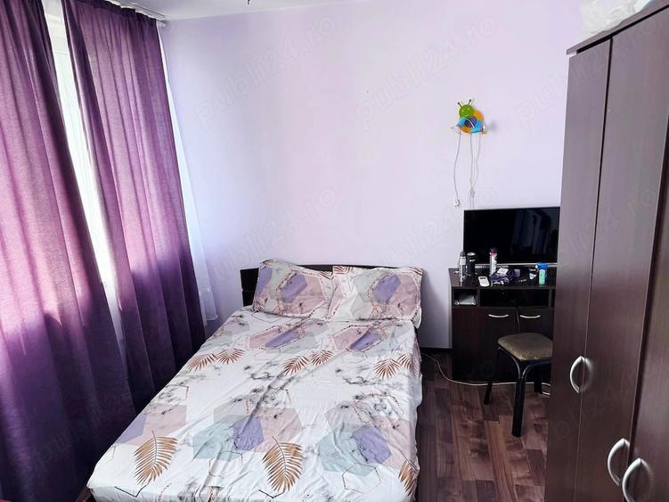 Apartament cu 3 camere semidecomandat în Titan
