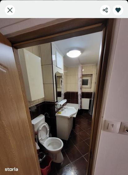 Garsoniera spa?ioasa cu balcon ?i lift in Vitan - 4