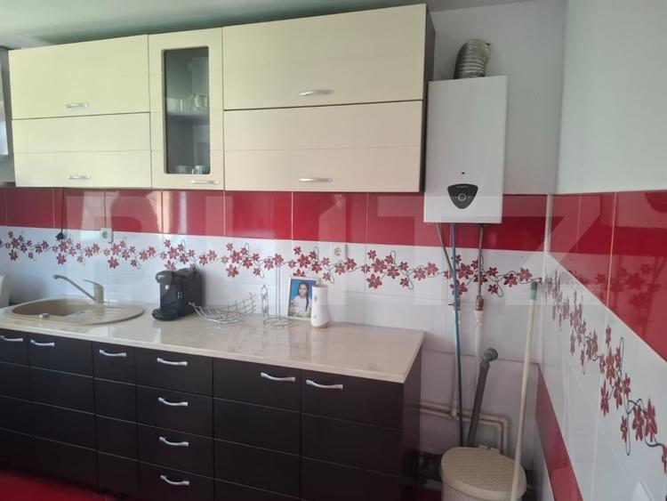 Casă individuală cu 6 camere cu Canalizare în Prepeliac