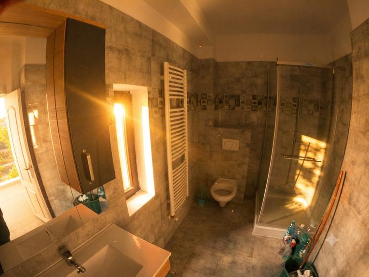 Apartament cu 4 camere decomandat în Alba Iulia