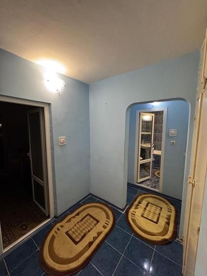 Apartament cu 2 camere decomandat în Școlilor