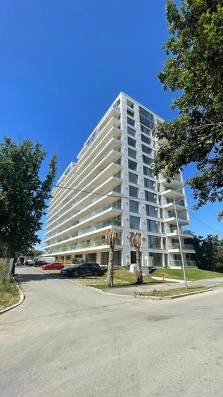 Apartament cu 3 camere semidecomandat, mobilat în Olimp
