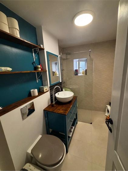 Apartament cu 3 camere decomandat în Buzaului
