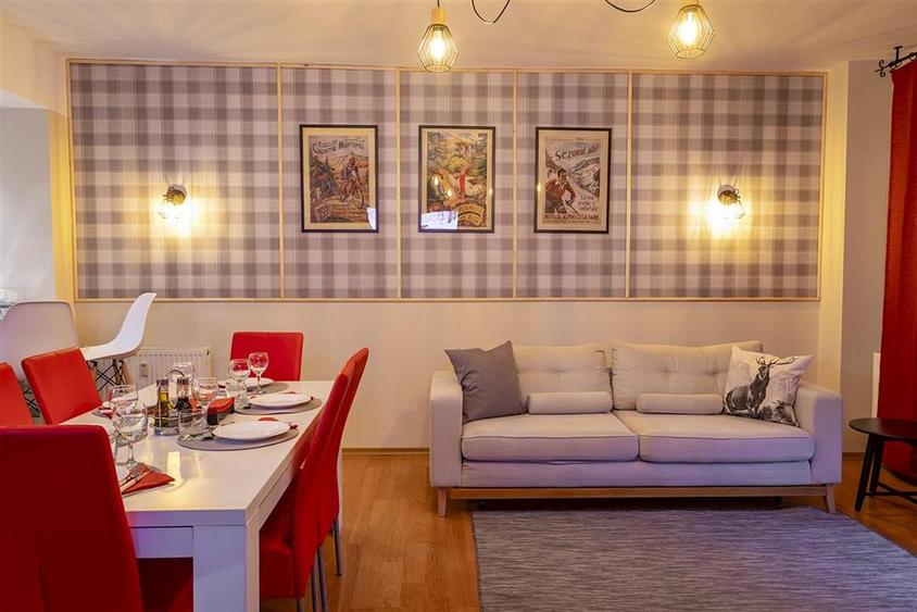 Apartament cu 3 camere decomandat, mobilat în Clăbucet