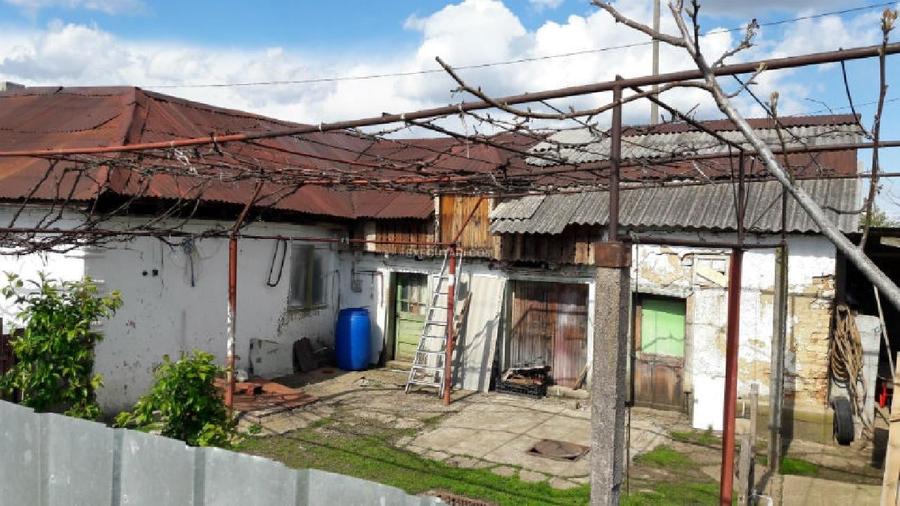 Casă individuală cu 5 camere cu Teren 1116 Mp în Nord