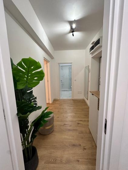 Apartament cu 2 camere decomandat, mobilat în Central