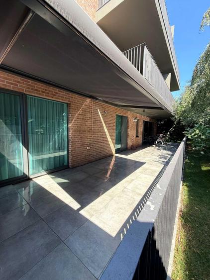 Apartament cu 3 camere decomandat în Năvodari Tabără
