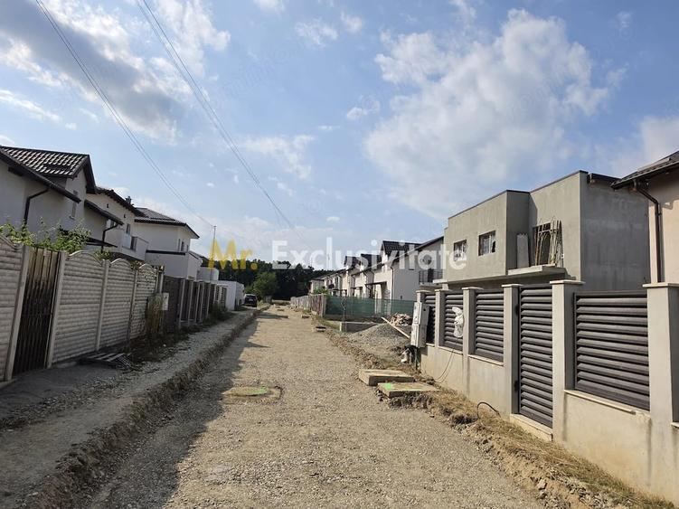 Casă cu 6 camere cu Teren 300 Mp în Big-Bascov