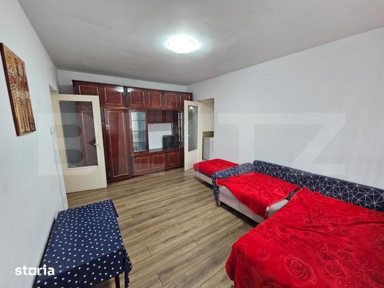 Apartament cu 3 camere decomandat în Cetate