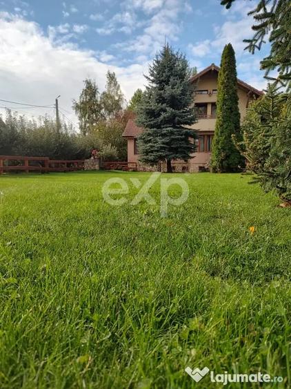 Casă cu 9 camere cu Teren 2000 Mp în Breazu