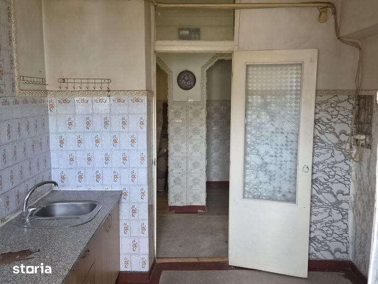 Apartament cu 2 camere în Micro 20