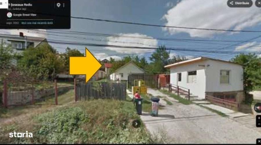 Casă cu 3 camere în Valea Lupului