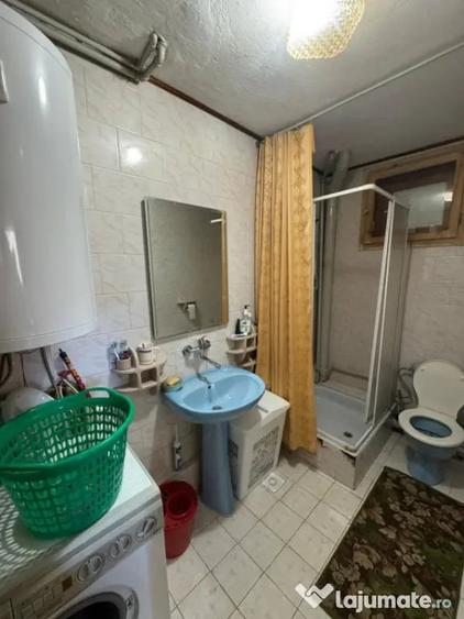Casă cu 4 camere cu Teren 1000 Mp în Firiza