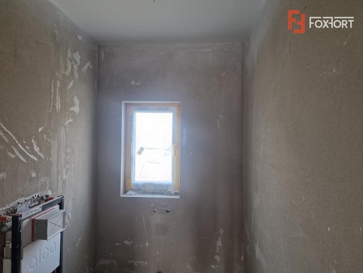 Duplex cu 4 camere cu Canalizare în Moșnița Nouă