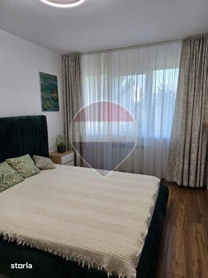 Apartament cu 3 camere în Podu Roș