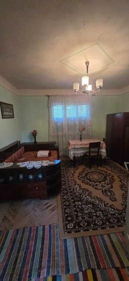 Casă cu 4 camere în Gurba