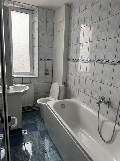 Apartament cu 2 camere decomandat, mobilat în Ultracentral