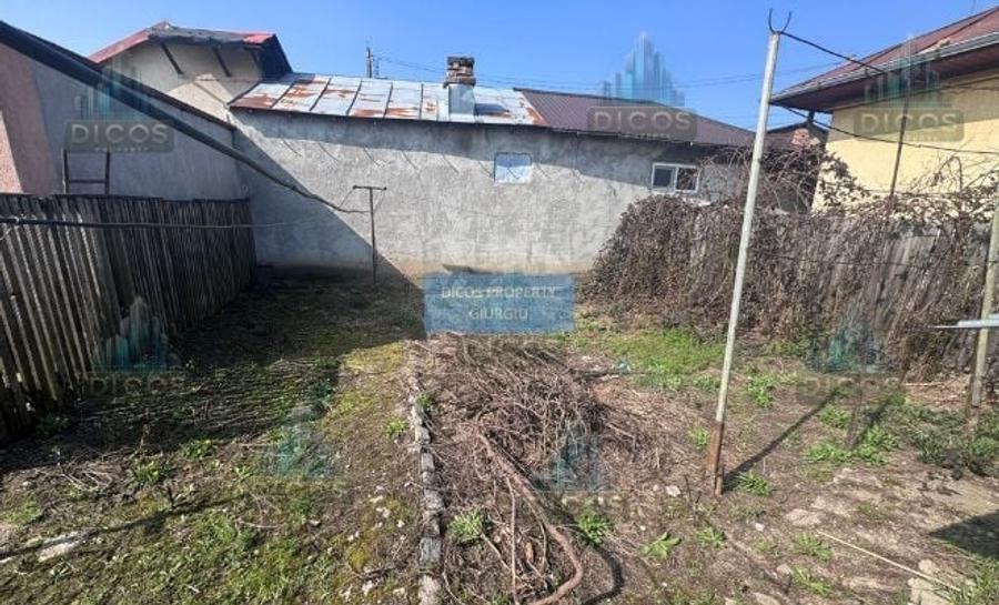 Casă individuală cu 3 camere cu Canalizare în Semicentral