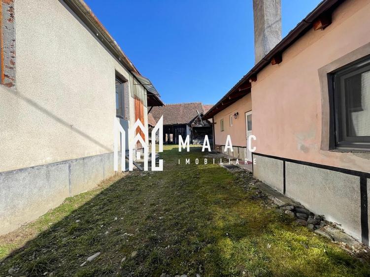 Casă individuală cu 4 camere cu Canalizare în Porumbacu de Jos